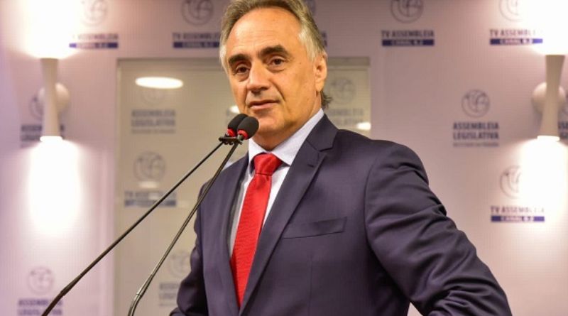 O ex-prefeito Luciano Cartaxo foi hospitalizado em João Pessoa