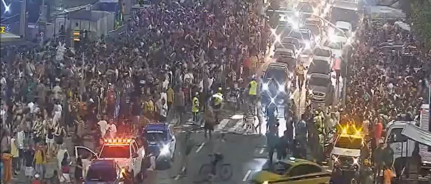 publico aguada Madonna na avenida atlântica