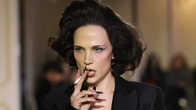 Por que Celebridades Estão Retornando ao Glamour do Cigarro?