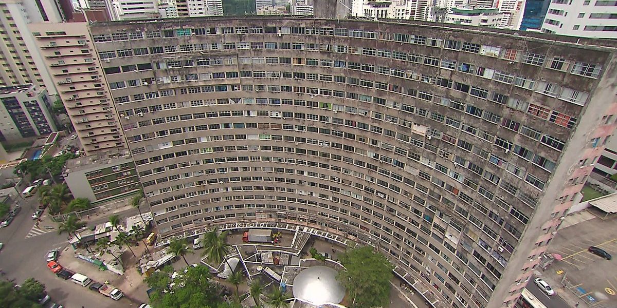 Paraíba Arremata o Holiday: O Que Será do Prédio Abandonado do Recife?