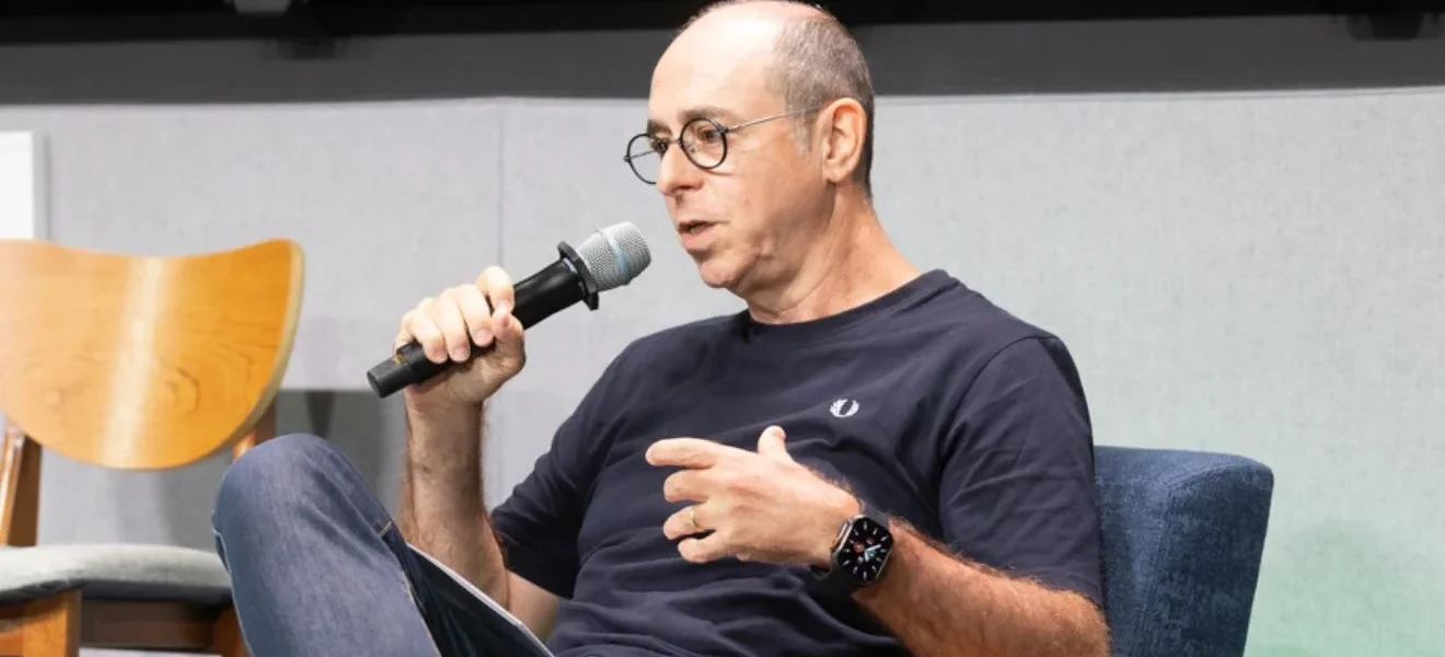 Executivo Prevê Migração de Aplicativos para Conversas no Whatsapp