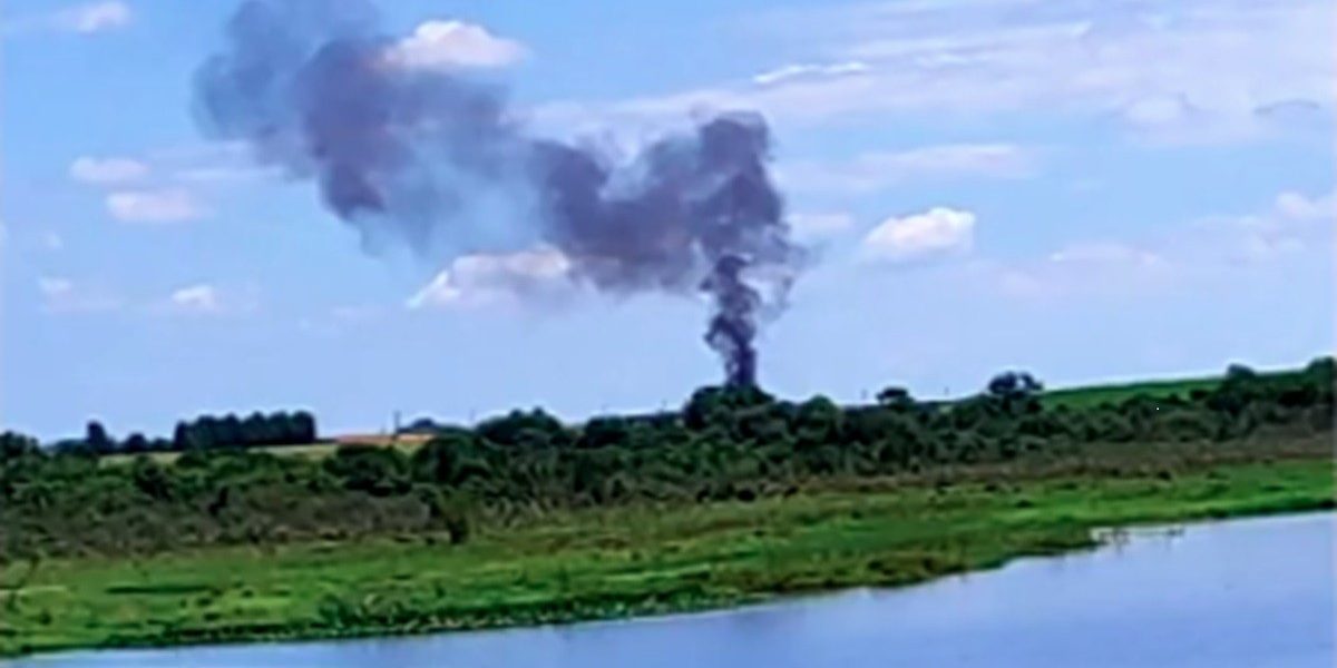 Avião Cai em São Paulo Deixando Tripulação Carbonizada, Marca o 24º Acidente Aéreo no Ano