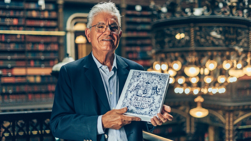 BIC Reescreve Romeu e Julieta com a Caligrafia de Shakespeare Usando Inteligência Artificial e uma Única Caneta