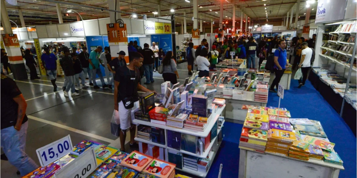 Brasil perde 6,7 milhões de leitores e Bienal Mineira do Livro 2025 surge como resposta à crise