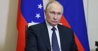 Putin Parabeniza Papa Leão XIV e Busca Diálogo com Vaticano