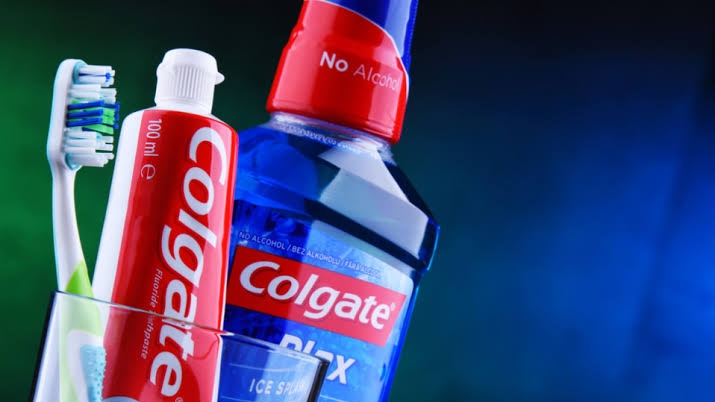 Anvisa proíbe venda do creme dental Colgate Total Clean Mint no Brasil após reações adversas