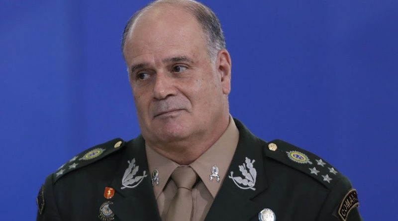 Ex-comandante do Exército confirma ao STF que Bolsonaro apresentou minuta golpista e estado de sítio após perder eleições
