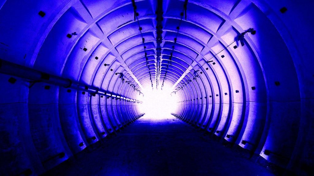 Ex-cientista-chefe da OpenAI queria “construir um bunker antes de liberar a AGI”, revela reportagem Ex-cientista-chefe da OpenAI queria “construir um bunker antes de liberar a AGI”, revela reportagem