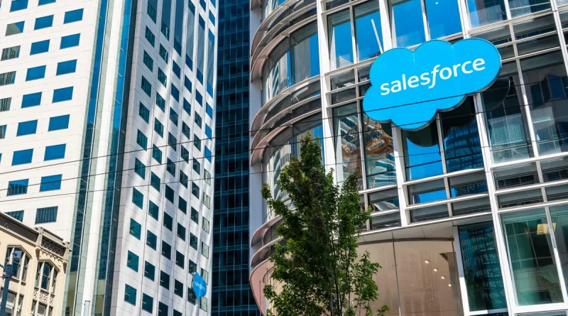 Hackers usam versão maliciosa de ferramenta Salesforce para roubo de dados