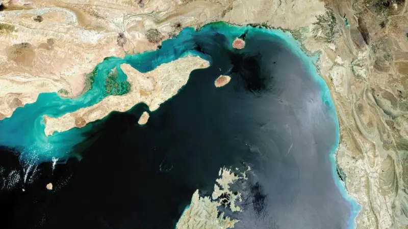 Estreito de Ormuz: a rota estratégica que ameaça o comércio mundial