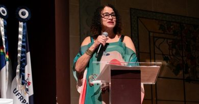 Luciana Santos Repudia Chantagem dos EUA e Defende Ciência como Pilar de Soberania Nacional Luciana Santos Repudia Chantagem dos EUA e Defende Ciência como Pilar de Soberania Nacional