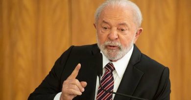 Lula reage a tarifa de Trump e promete resposta com base na ‘reciprocidade’: “Brasil não será tutelado” Lula reage a tarifa de Trump e promete resposta com base na ‘reciprocidade’: “Brasil não será tutelado”
