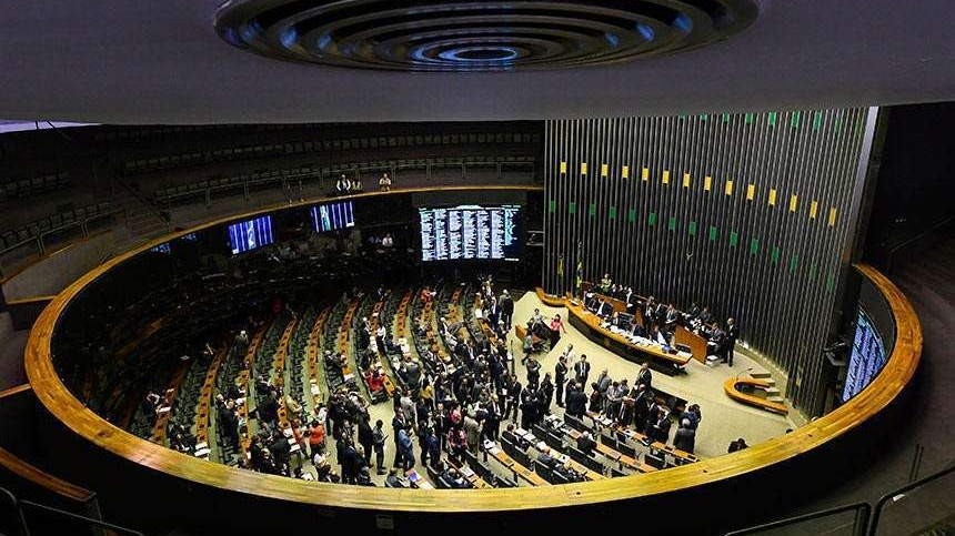 Congresso Reconhece Vitória do Governo Lula na Disputa do IOF, Mas Oposição Critica Decisão de Moraes