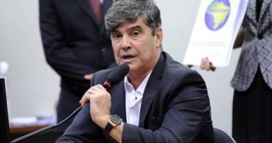 Wellington Roberto Anuncia Saída do PL Após 30 Anos Durante Evento no Vale do Mamanguape Wellington Roberto Anuncia Saída do PL Após 30 Anos Durante Evento no Vale do Mamanguape