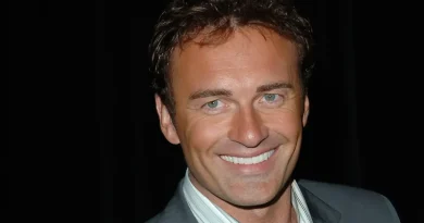 Luto em Hollywood: Julian McMahon, o Dr. Destino de ‘Quarteto Fantástico’, morre aos 56 anos Luto em Hollywood: Julian McMahon, o Dr. Destino de ‘Quarteto Fantástico’, morre aos 56 anos