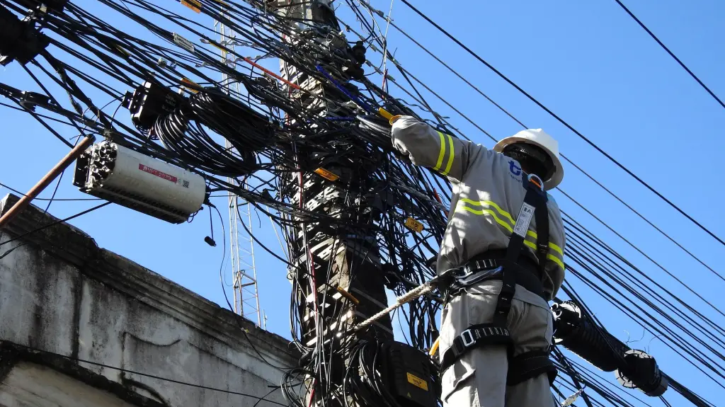 João Pessoa inicia projeto de aterramento da fiação no Centro Histórico para combater poluição visual