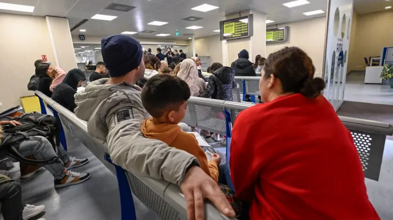 Portugal endurece imigração e deixa brasileiros com ‘vida em suspenso’