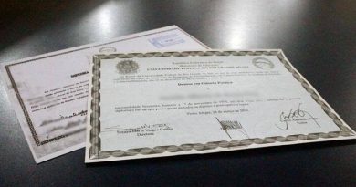 Diplomas em Papel Perdem Validade com Nova Norma do MEC Diplomas em Papel Perdem Validade com Nova Norma do MEC