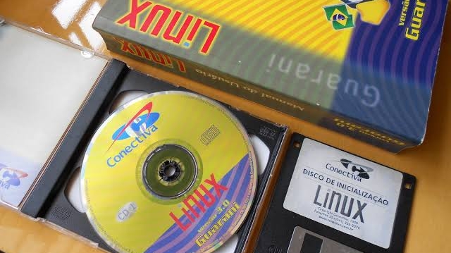 Conectiva Linux: A Incrível História do Sistema Operacional Paranaense que Ousou Desafiar o Windows no Brasil