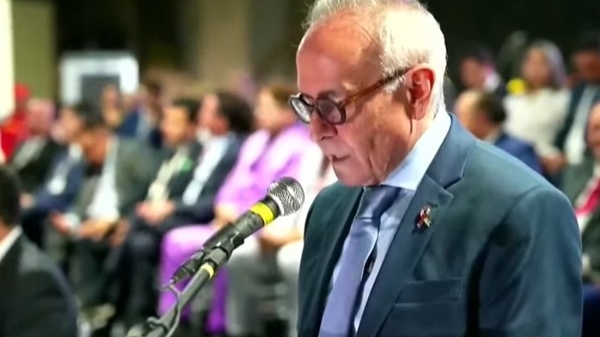 É oficial: Cícero Lucena deixa o PP e lança pré-candidatura ao governo, rompendo com o grupo de Azevêdo