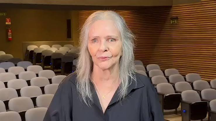 Adeus a Angela Ro Ro: A Voz Rouca e Inconfundível que Cantou o Amor e a Vida sem Medo