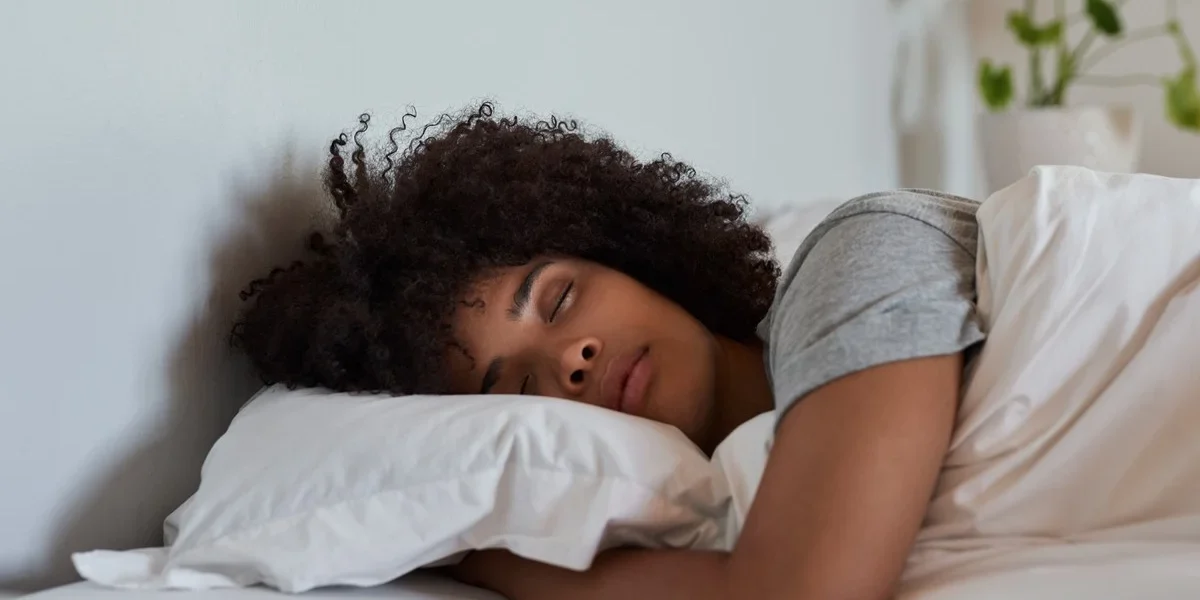 Como a saúde do fígado influencia a qualidade e a regularidade do sono