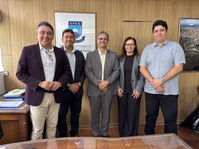 Sousa ganha curso de Psicologia da UFCG e reforça parceria com a Prefeitura