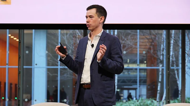 O fim do feed pessoal: Por que estamos abandonando as redes sociais e caminhando para a era das ‘postagens zero’?