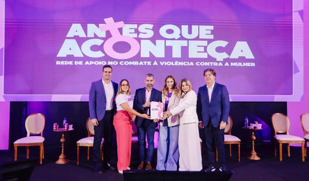 Coca-Cola firma parceria para distribuir cartilhas e adesivar veículos contra violência à mulher