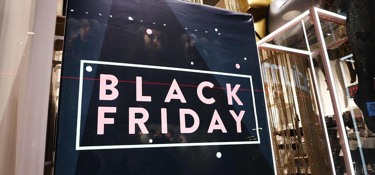 Alerta Black Friday: Madrugada concentra o dobro de tentativas de golpe, aponta Serasa