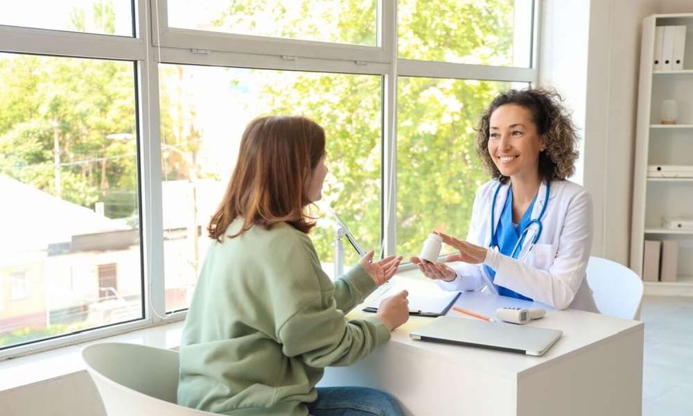 5 sintomas que podem indicar falta de ferro e vitamina D no organismo