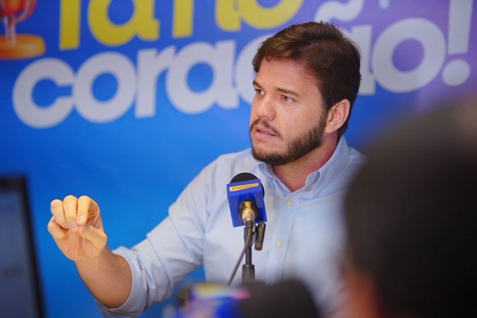 Prefeito de Campina Grande Detalha Desafios Orçamentários e Impactos na Saúde Municipal