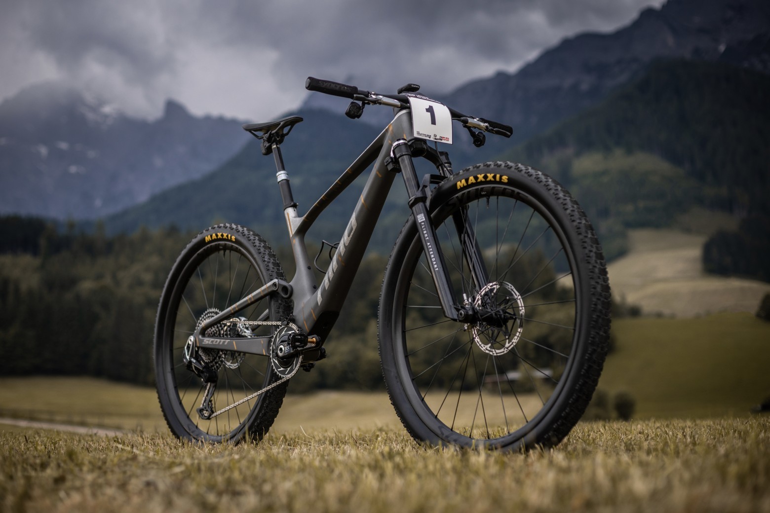 Polícia Federal deflagra Operação Especialista contra contrabando de bicicletas de alto valor no Rio