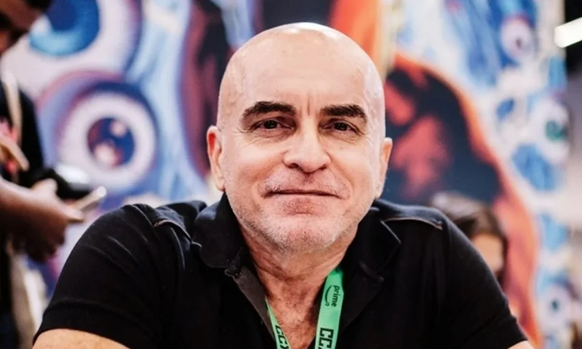 Mike Deodato é consagrado na CCXP 2025, mas ironia marca ausência do paraibano no “quintal de casa”