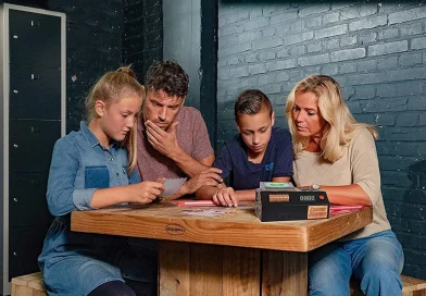 Escape Rooms: A Engenharia Secreta para Prender Você (e te Divertir) Escape Rooms: A Engenharia Secreta para Prender Você (e te Divertir)