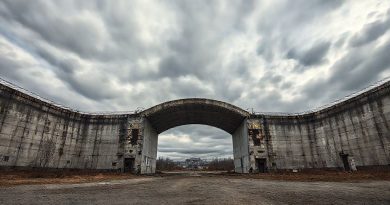 Chernobyl: Escudo Falha após Ataque de Drone; Radiação Preocupa Chernobyl: Escudo Falha após Ataque de Drone; Radiação Preocupa