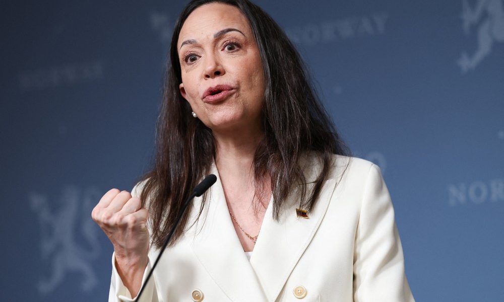 Escritores boicotam festival: Machado e ‘intervenção imperialista’ geram polêmica