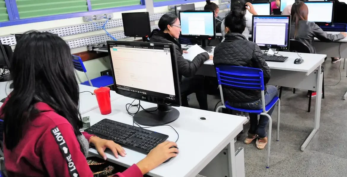 Investimento de R$ 53 Milhões Impulsiona Conectividade em Escolas do Norte e Nordeste