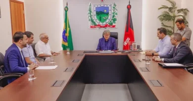 João Azevêdo e Cícero Lucena selam Acordo Quântico de R$ 75 milhões na PB João Azevêdo e Cícero Lucena selam Acordo Quântico de R$ 75 milhões na PB