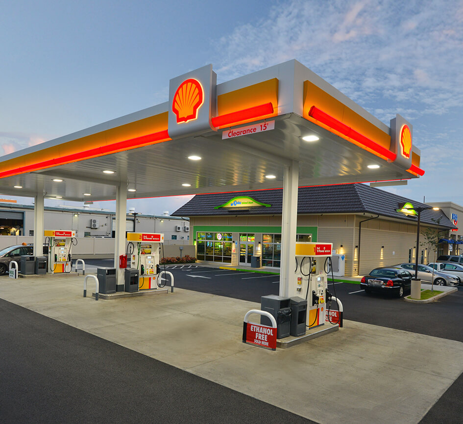 Trump Revoga Padrões de Eficiência de Combustível de Biden, Priorizando Veículos a Gasolina e Impactando Metas Climáticas