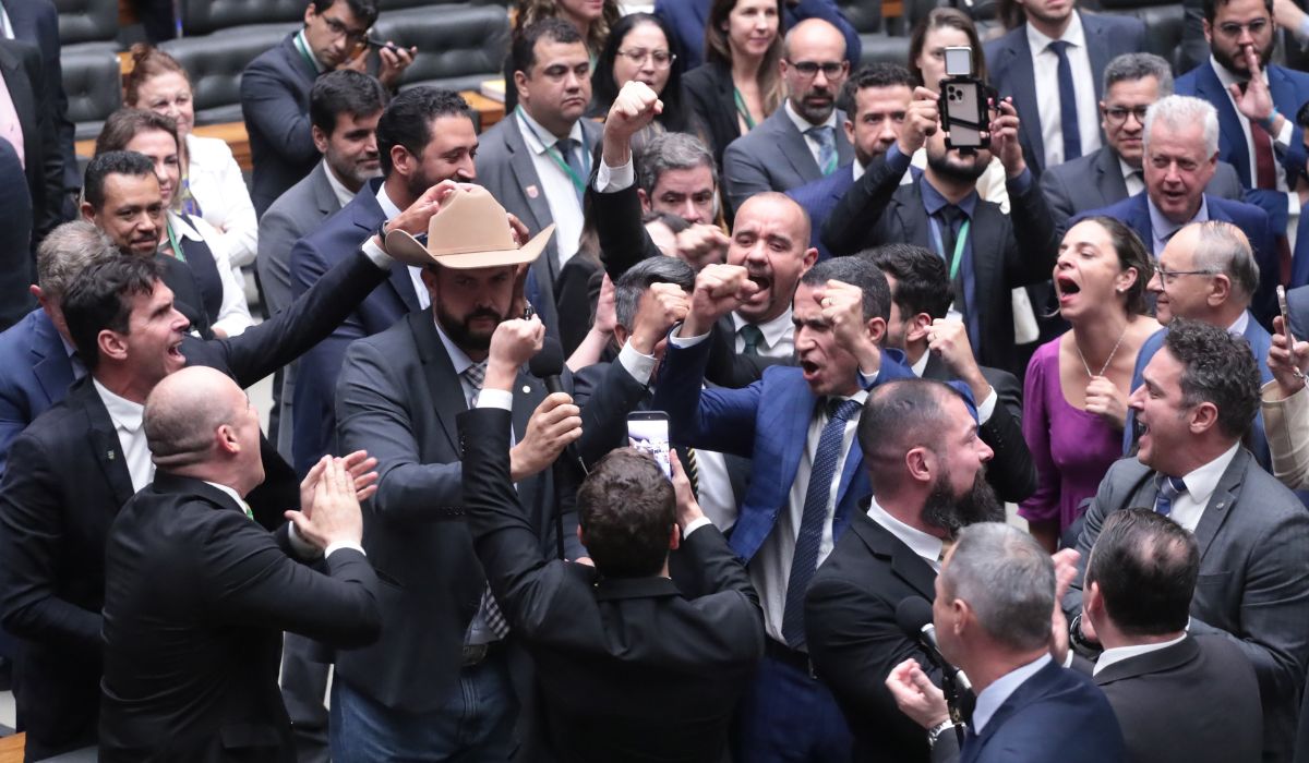 PL da Dosimetria reacende debate sobre responsabilização dos atos de 8 de janeiro