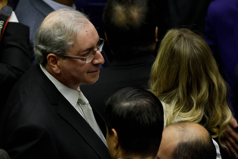 Ele está de volta! Cunha articula emendas e mira votos em MG