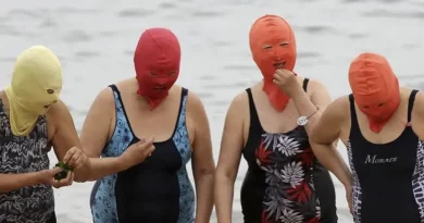 Facekini: acessório bizarro é hit no verão chinês (e viraliza no mundo)