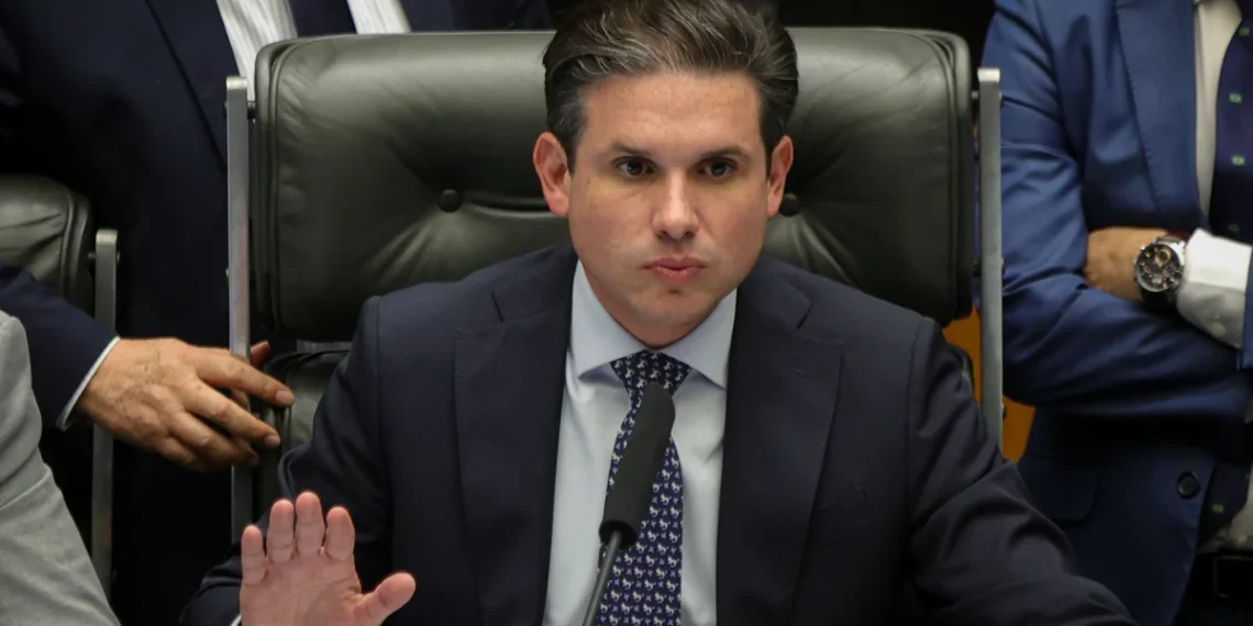 Hugo Motta detona Veneziano: ‘Declarações sobre Lula são infantis’