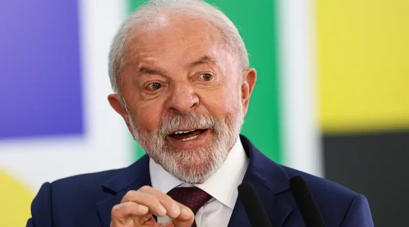 Lula reage a ataque dos EUA na Venezuela e exige ação da ONU Lula reage a ataque dos EUA na Venezuela e exige ação da ONU