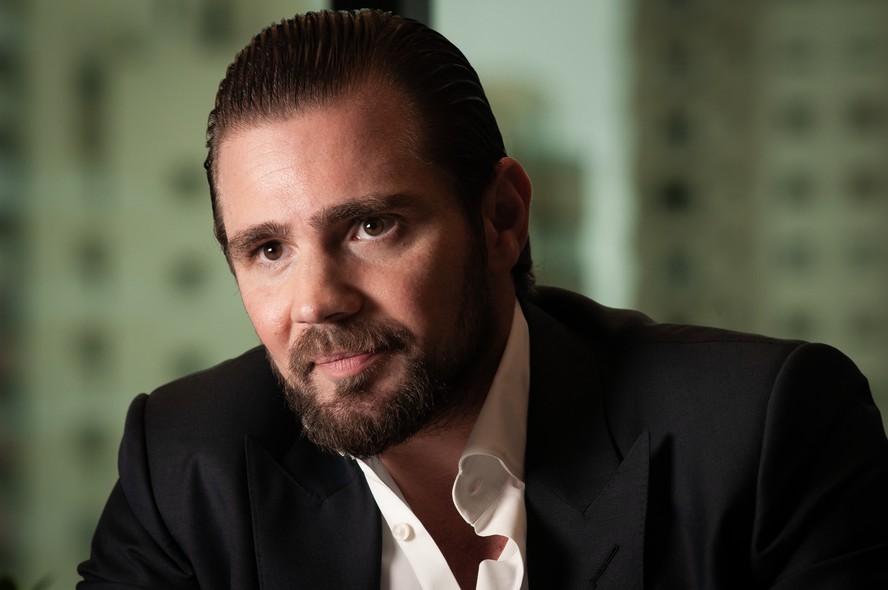 Lula se reuniu com dono do Banco Master fora da agenda oficial