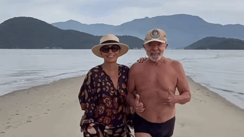 Lula de sunga filosofa sobre ‘união’ de direita e esquerda em vídeo viral