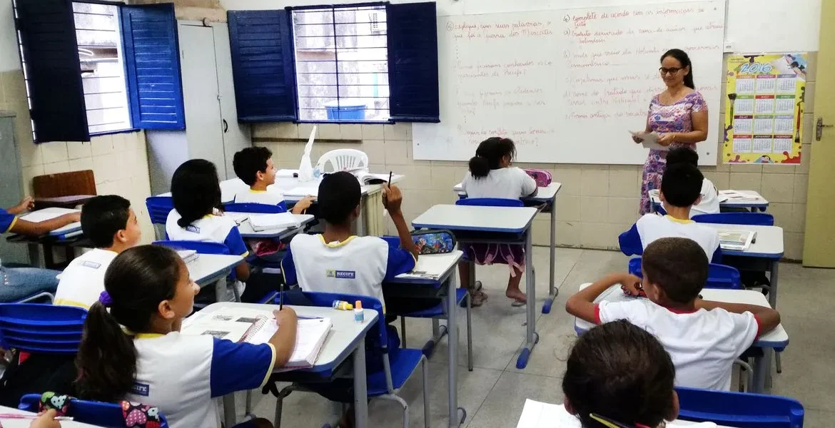 Mensalidades escolares em Campina Grande: variação de até 800%!