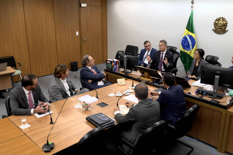 STF em Xeque: Vorcaro Nega Celular e Aponta Vazamento de Audiência