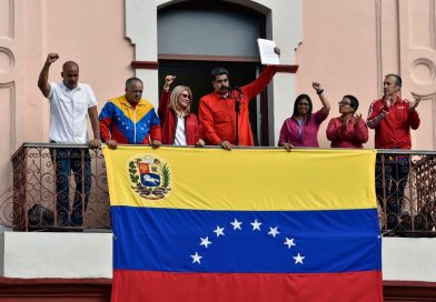 Por que Trump ‘entrega’ Venezuela à chavista Delcy Rodríguez?